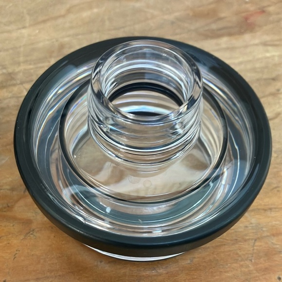 YETI Black Bottle Cap with Handle - Picture 6 of 12